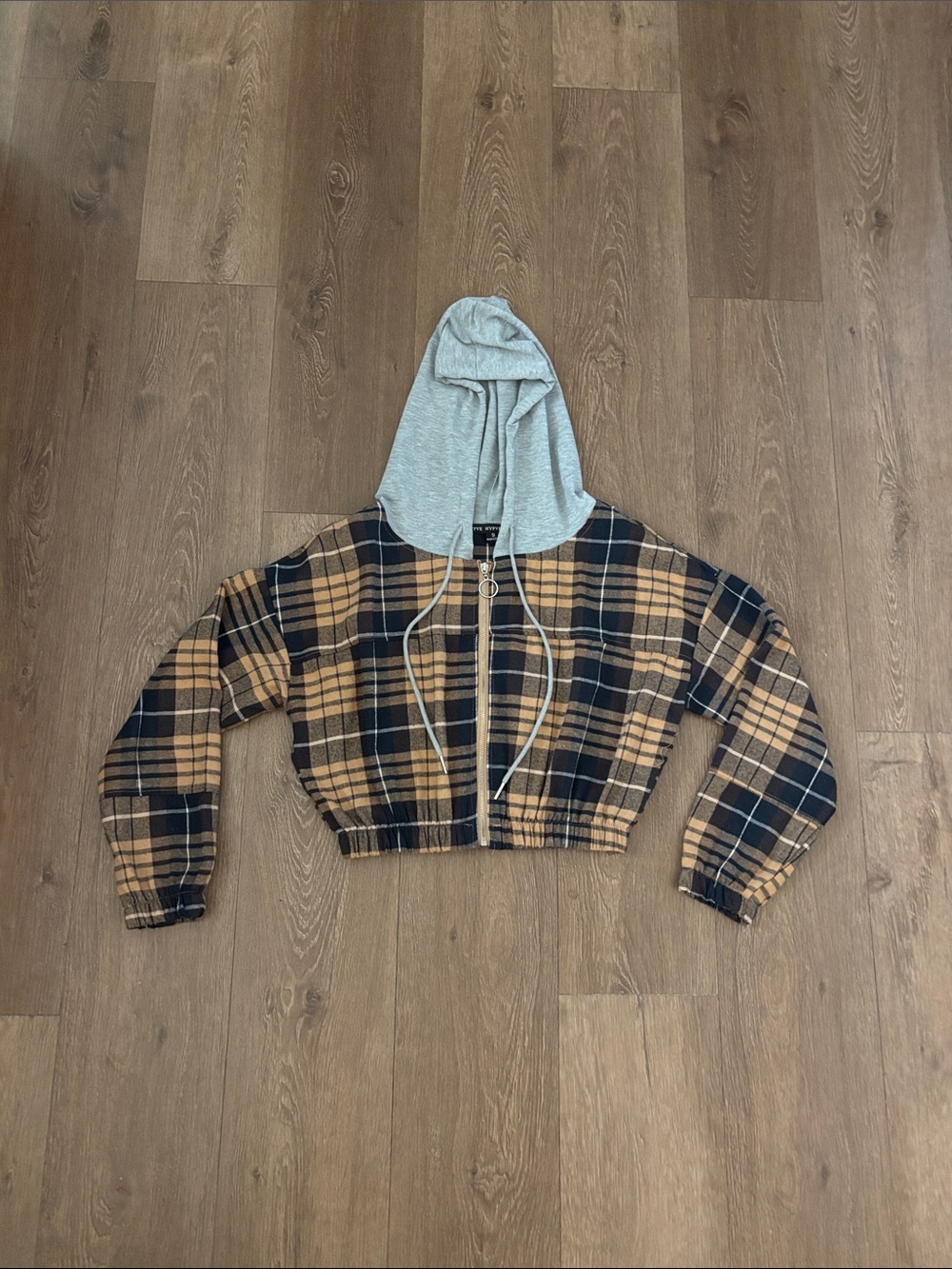 HYFVE Plaid Cropped Zip Hoodie Jacket in Black and Tan